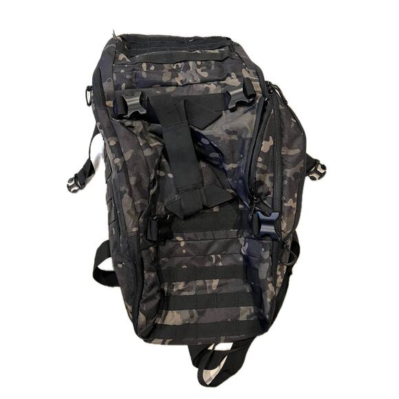 Heavy Duty Camo Tactical Backpack XL - Picture 1 of 3